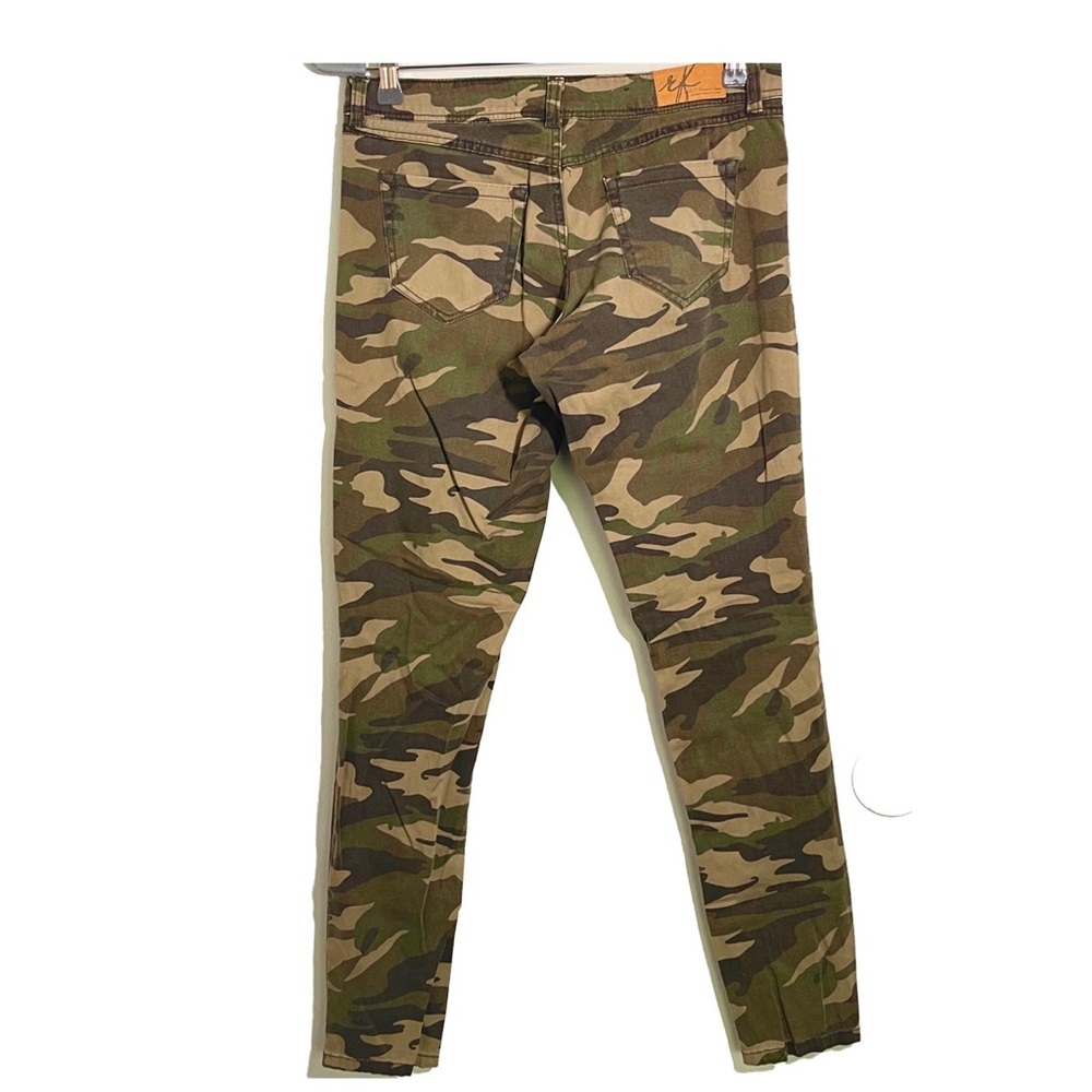 Camo / Army Distressed Jeans